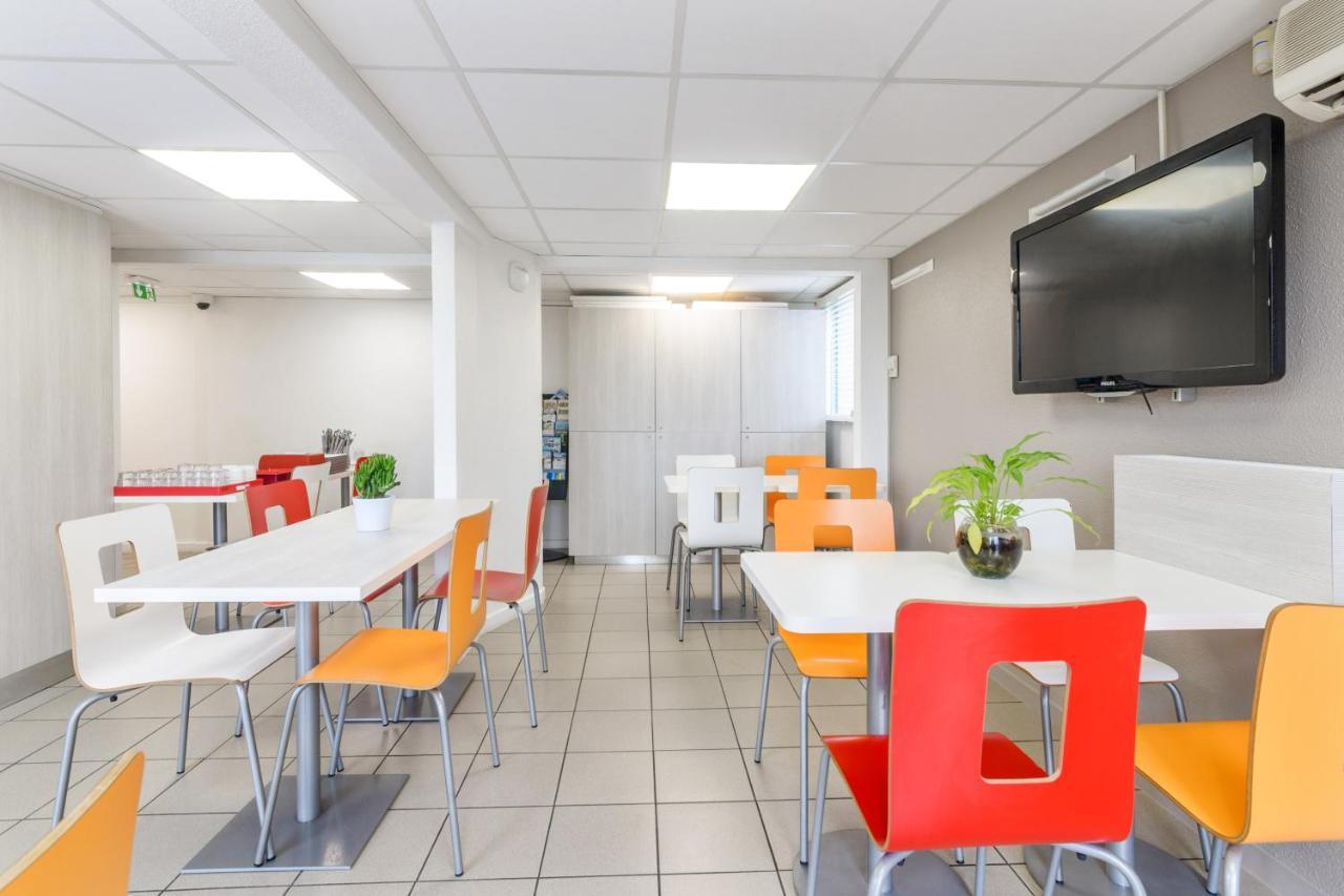 Kyriad Direct Annemasse - Genève Hotel