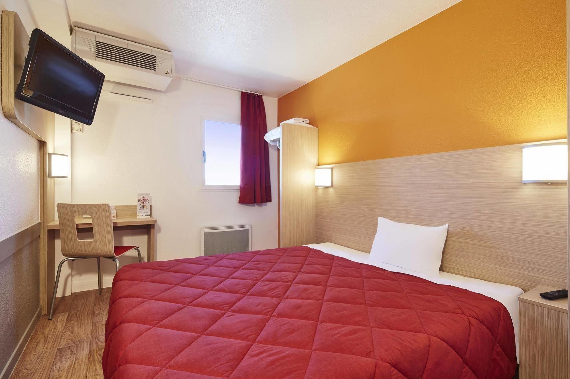 Kyriad Direct Annemasse - Genève Hotel Gaillard